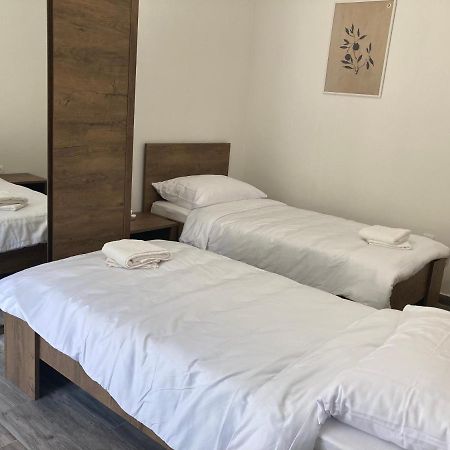 Apartments Kekec 乌马格 外观 照片