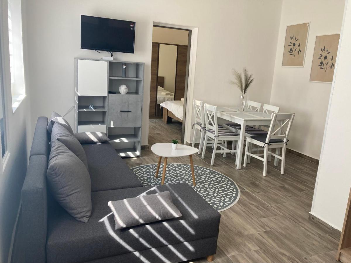 Apartments Kekec 乌马格 外观 照片