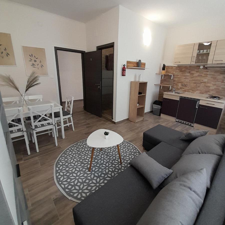 Apartments Kekec 乌马格 外观 照片