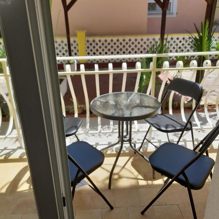 Apartments Kekec 乌马格 外观 照片
